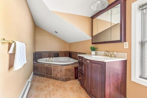 10 Weeks Rd, Danvers, MA 01923 photo 14
