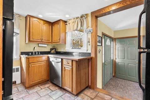 10 Weeks Rd, Danvers, MA 01923 photo 8