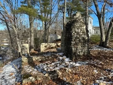 54 Lakeside Ave, Webster, MA 01570 photo 6