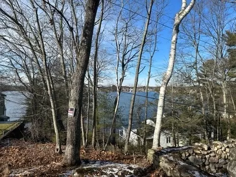54 Lakeside Ave, Webster, MA 01570 photo 1