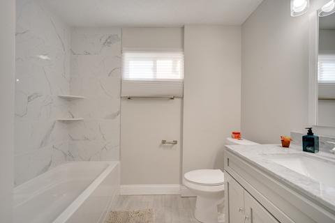 14 Leroy Pl, Springfield, MA 01104 photo 25
