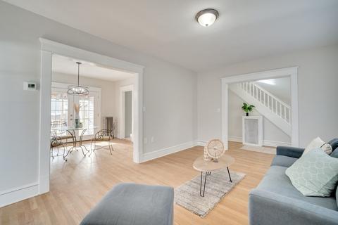 14 Leroy Pl, Springfield, MA 01104 photo 3