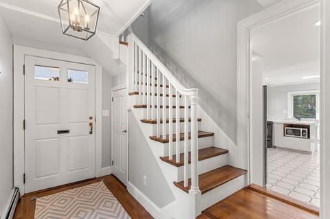 6 Corning St, Beverly, MA 01915 photo 5