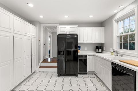 6 Corning St, Beverly, MA 01915 photo 17