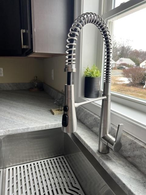 3 Allen St, Chicopee, MA 01020 photo 9