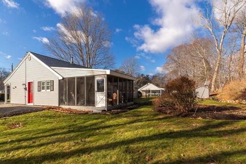 23 Walker Rd, Beverly, MA 01915 photo 2