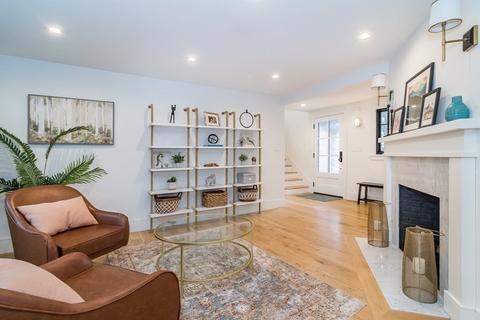 11 Vane St, Wellesley, MA 02482 photo 10
