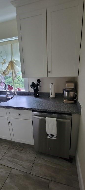 41 Robert St, Attleboro, MA 02703 photo 3
