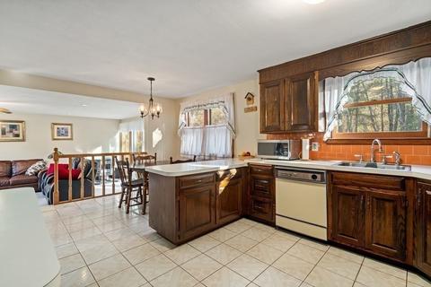 54 Grove St, Upton, MA 01568 photo 11