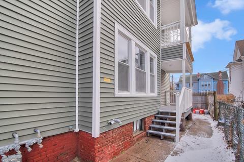 131 Ranney St, Springfield, MA 01108 photo 4