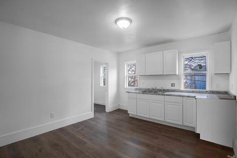 131 Ranney St, Springfield, MA 01108 photo 7