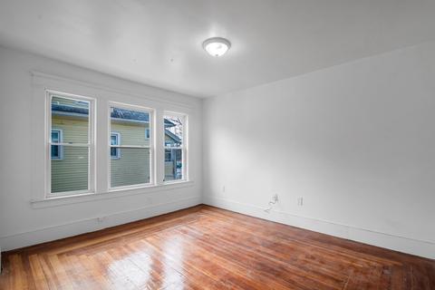 131 Ranney St, Springfield, MA 01108 photo 11