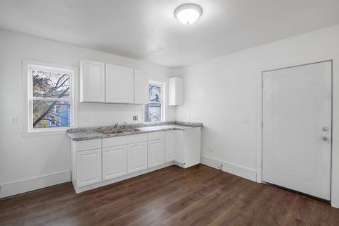 131 Ranney St, Springfield, MA 01108 photo 8