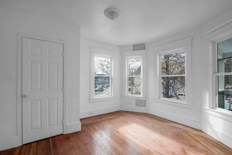 131 Ranney St, Springfield, MA 01108 photo 5