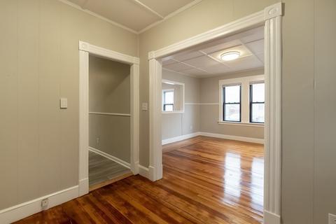 705 Bay St, Springfield, MA 01109 photo 12
