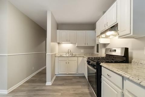 705 Bay St, Springfield, MA 01109 photo 6