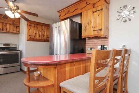 602 Parker St, Springfield, MA 01129 photo 11