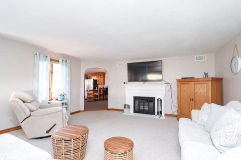 602 Parker St, Springfield, MA 01129 photo 7