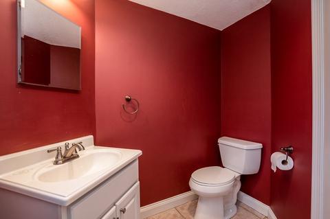 17 Oak St, Raynham, MA 02767 photo 9