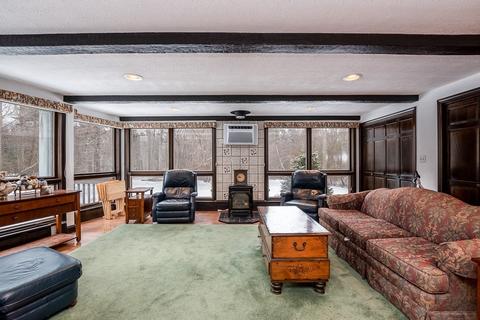 17 Oak St, Raynham, MA 02767 photo 3