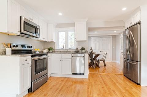 14 Crosby Rd, Reading, MA 01867 photo 4