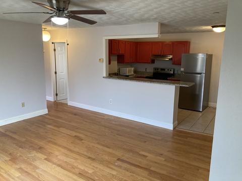 5300 N Main St #9, Fall River, MA 02720 photo 4