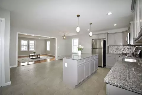 80 Wrentham Rd, Springfield, MA 01119 photo 5