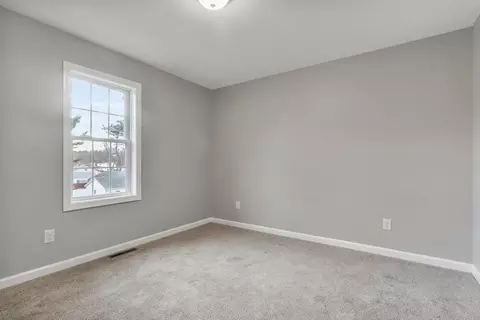 80 Wrentham Rd, Springfield, MA 01119 photo 14