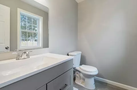 80 Wrentham Rd, Springfield, MA 01119 photo 10
