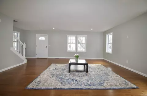 80 Wrentham Rd, Springfield, MA 01119 photo 9