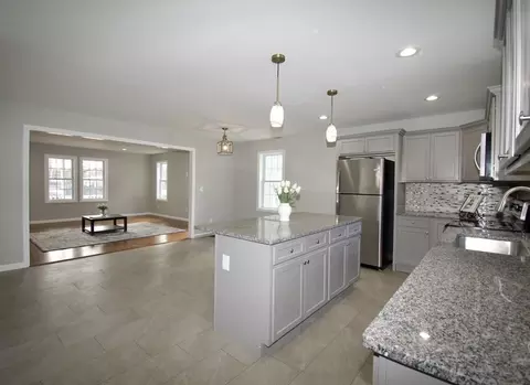 80 Wrentham Rd, Springfield, MA 01119 photo 7