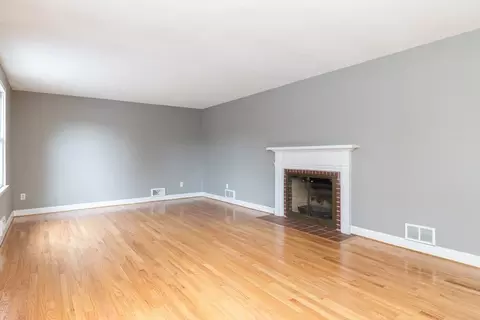 760 Plumtree Rd, Springfield, MA 01118 photo 3