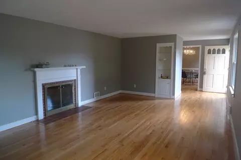760 Plumtree Rd, Springfield, MA 01118 photo 5