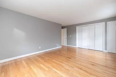 760 Plumtree Rd, Springfield, MA 01118 photo 15