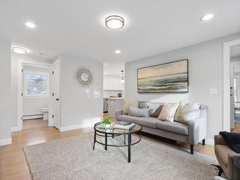 19 Crest Rd, Natick, MA 01760 photo 4