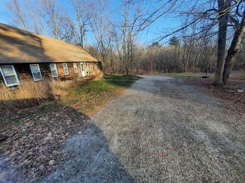 83 Barnett Rd, Sutton, MA 01590 photo 3