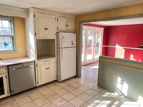 116 North St, Danvers, MA 01923 photo 4