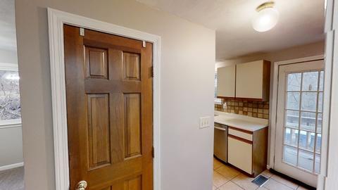 100 E Sixth St #10, Dracut, MA 01826 photo 8