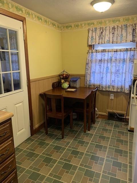 89 Agnes St, Springfield, MA 01118 photo 9