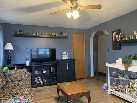 89 Agnes St, Springfield, MA 01118 photo 7