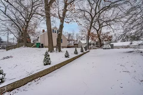 33 William St, Chicopee, MA 01020 photo 16
