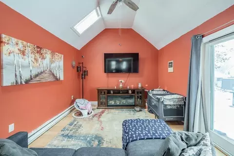 33 William St, Chicopee, MA 01020 photo 7