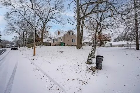 33 William St, Chicopee, MA 01020 photo 15