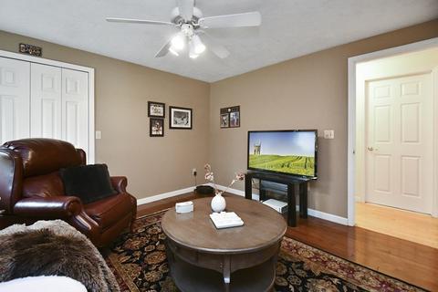 25 Eastham St, Worcester, MA 01604 photo 17