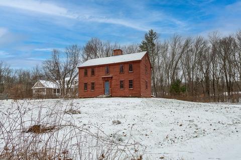 8 Old Common Rd, Sutton, MA 01590 photo 1