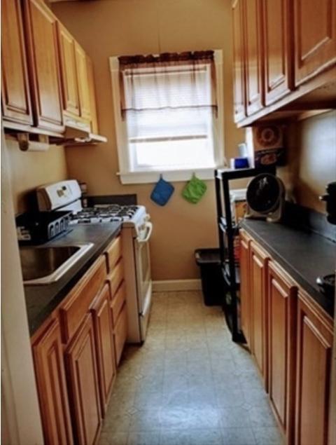 87 Tuttle St, Fall River, MA 02724 photo 6
