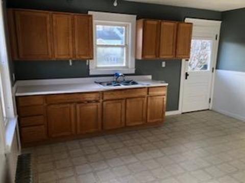 1 Brookline St, Webster, MA 01570 photo 4