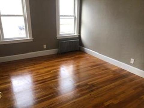 1 Brookline St, Webster, MA 01570 photo 2