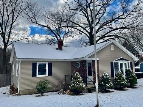 367 Irene St, Chicopee, MA 01020 photo 3