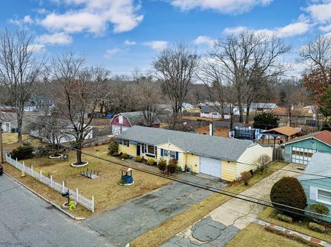 99 Corcoran Blvd, Springfield, MA 01118 photo 2